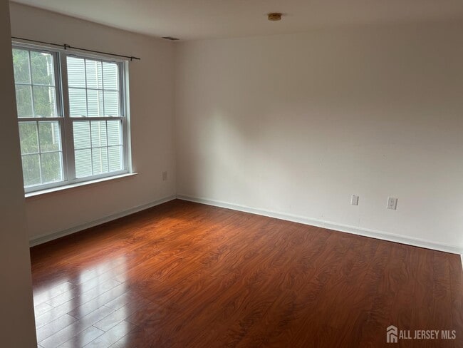 Building Photo - 7492 Elm Ct