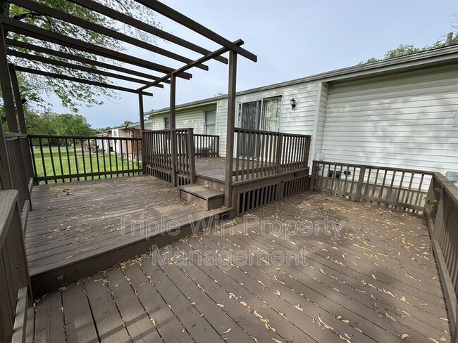 Building Photo - 11282 Ashcroft Ln