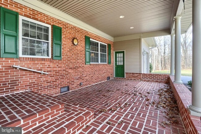 Primary Photo - 2406 Roundtop Rd