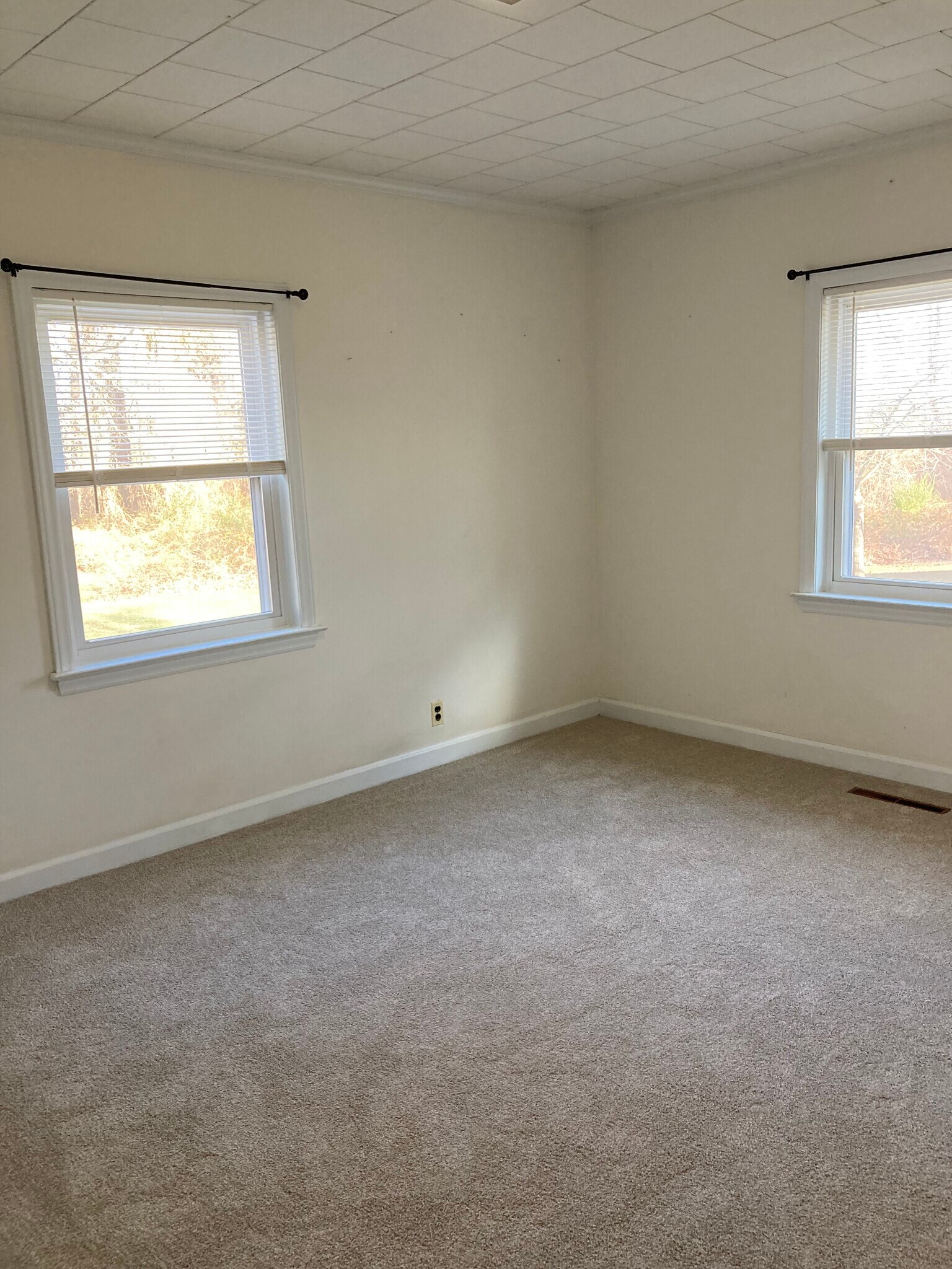 Primary bedroom - 2227 Wildcat Creek Rd
