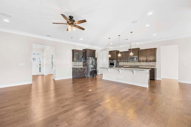 Building Photo - 4004 Petersburg Dr