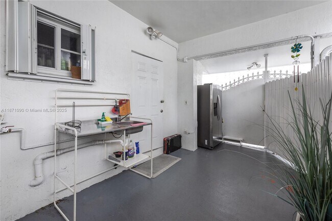 Building Photo - 11451 SW 5th St