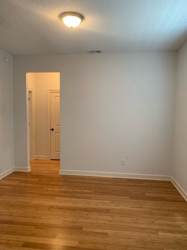 Interior Photo - 1058 Peabody Ave