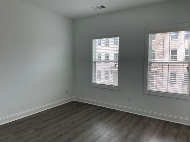 Building Photo - 3243 Bartee Walk