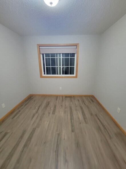 Building Photo - 3553 Sterling Heights Dr