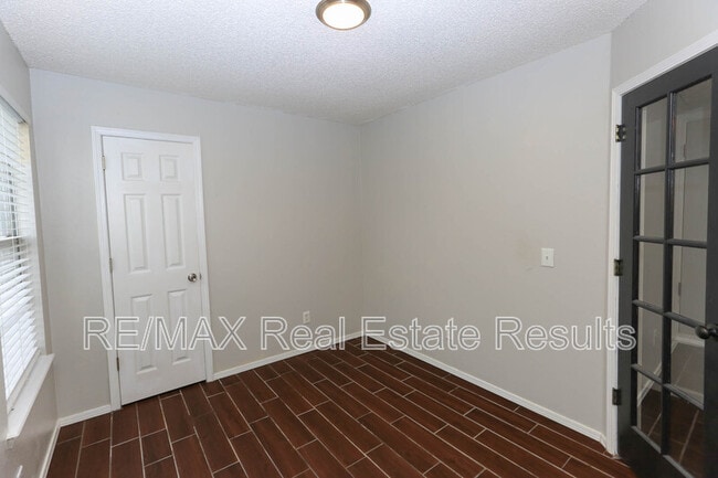 Building Photo - 3235 W Wildflower St