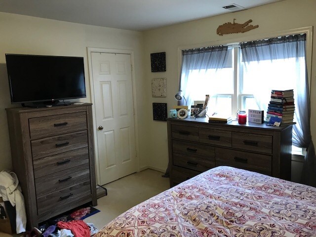 Building Photo - 4410 Washington Blvd