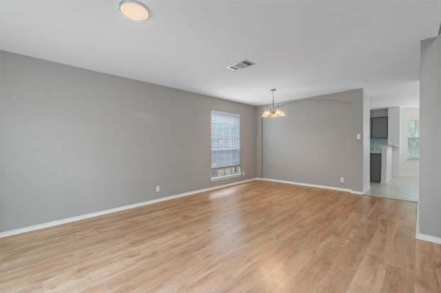 Building Photo - 5017 Cleves St