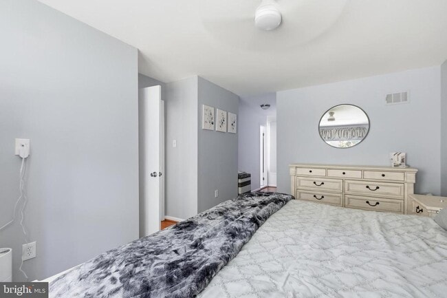 Building Photo - 9120 Huber Ct