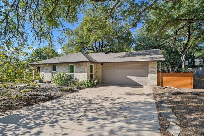 Building Photo - 2505 Comburg Castle Way