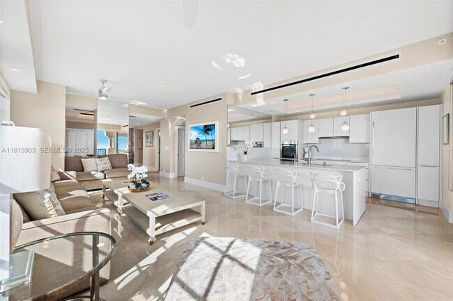 Building Photo - 19253 Fisher Island Dr