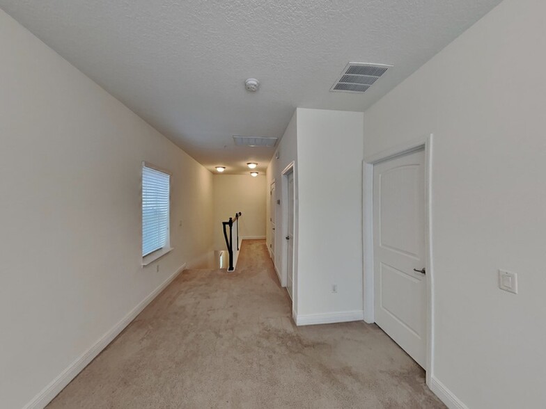 Building Photo - 8326 Bryce Canyon Ave