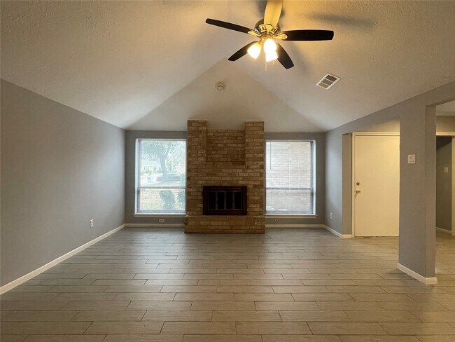 Building Photo - 7918 Midland Forest Dr