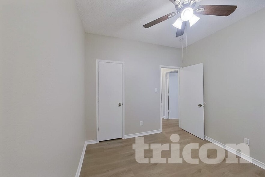 Building Photo - 10224 Long Rifle Dr