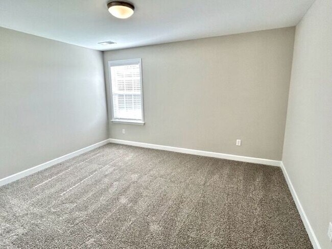 Building Photo - Now Leasing at Winstone Estates in Millington.