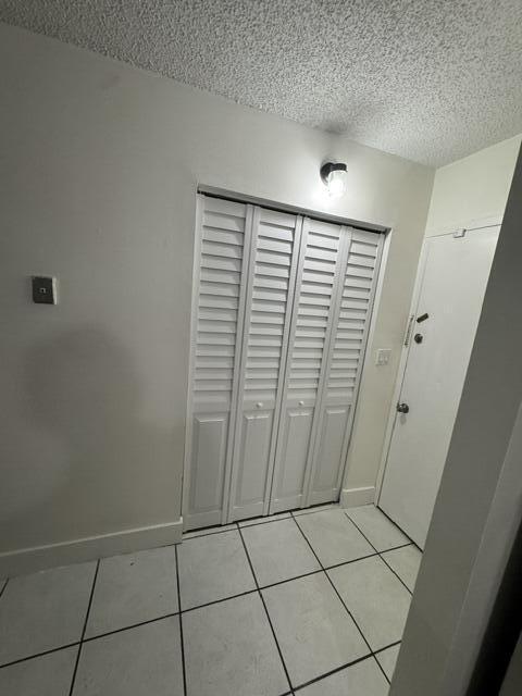 Building Photo - 2701 Riverside Dr