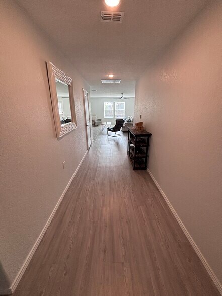 Building Photo - 10102 Kersey Ml