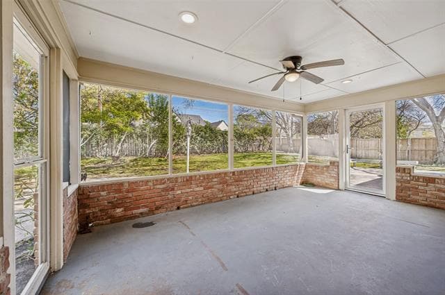 Building Photo - 4321 Northview Ln