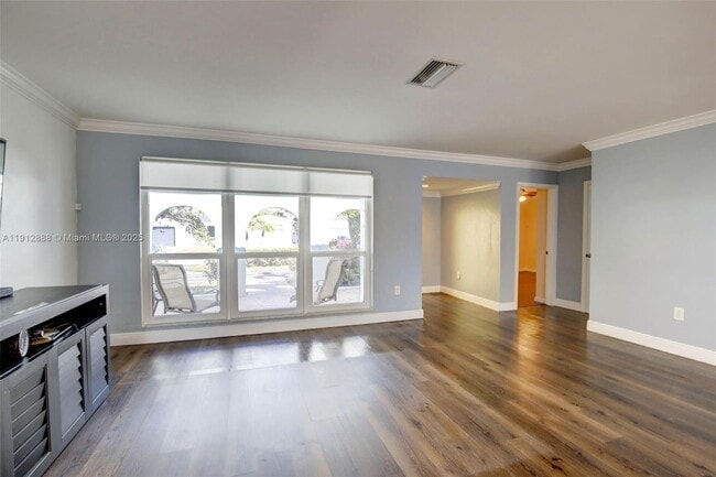 Building Photo - 7920 Alhambra Blvd