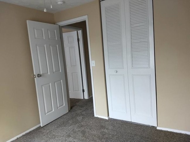 Building Photo - 4280 Boyne Ct