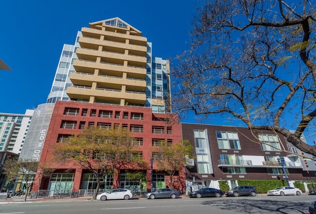 Building Photo - 350 W Ash St