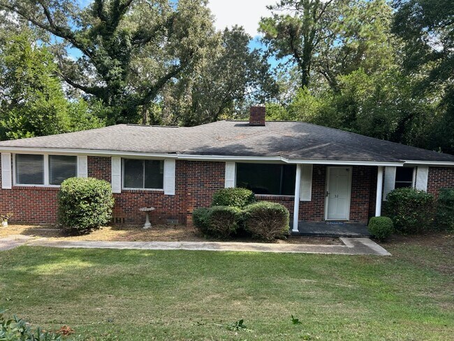 Primary Photo - 32 Vera Cir
