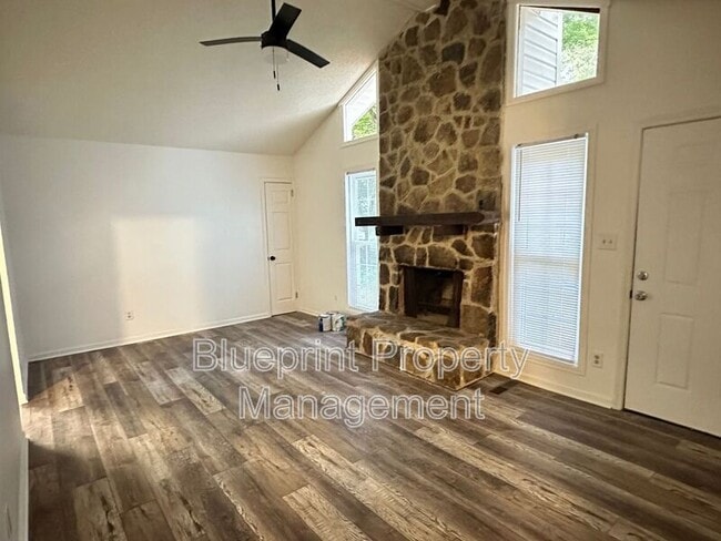 Building Photo - 5997 Amber Hills Rd