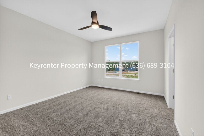 Building Photo - 825 Cedarwood Dr