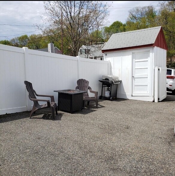 Building Photo - 27 Westland Ave