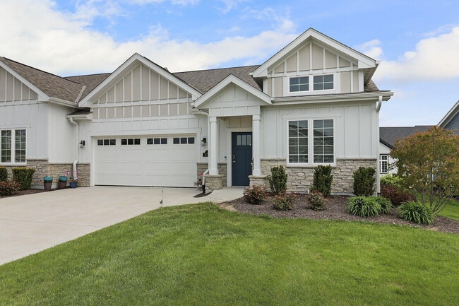 Primary Photo - 4706 S Cottage Ln