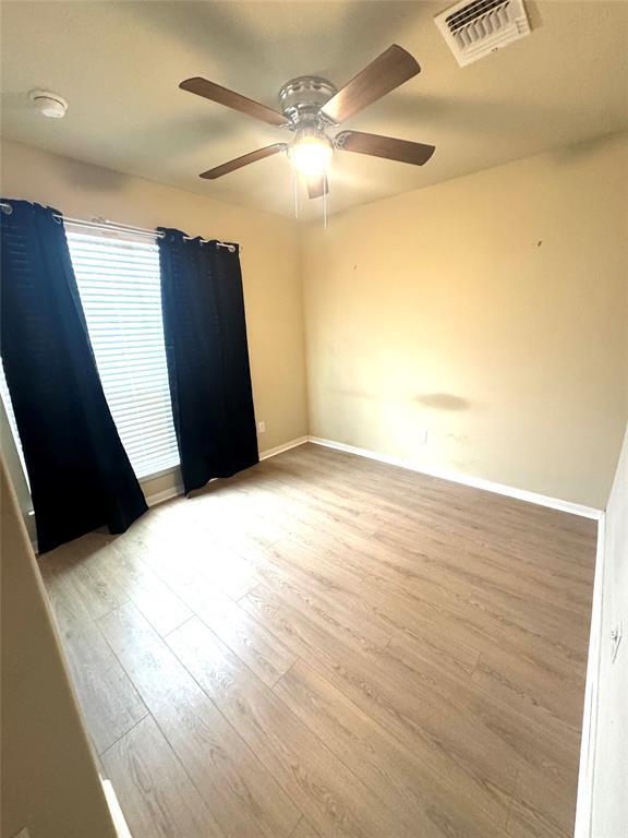 Building Photo - 1610 Windridge Dr