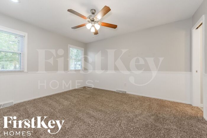 Building Photo - 1333 SW 21st St