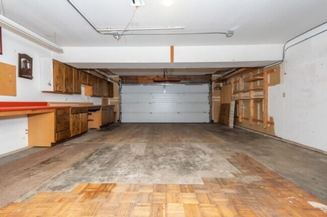 Building Photo - 1004 Potlatch Cir