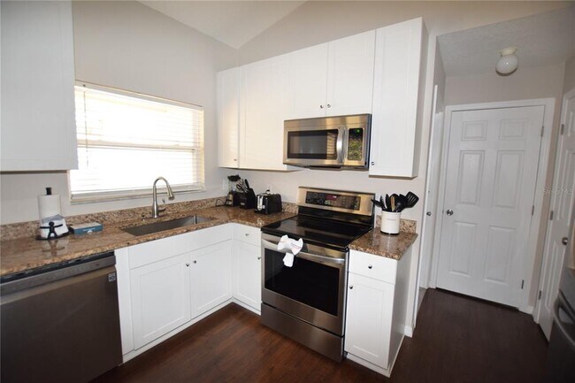 Building Photo - 1025 Lester Ridge Ct