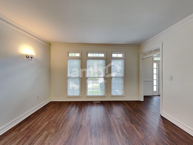 Building Photo - 4479 Cabinwood Turn