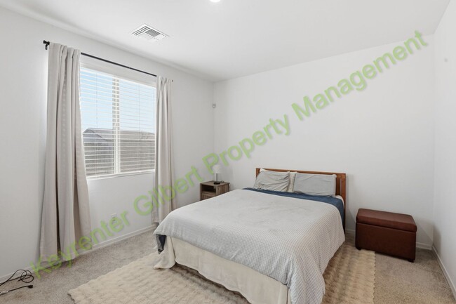 Building Photo - Lovely 2024 built 3-bed/2-bath Home in Wales Ranch