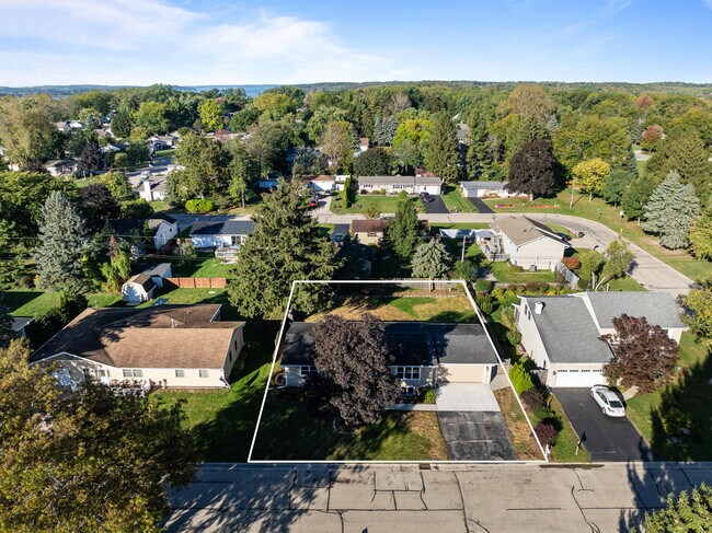 Building Photo - 1018 Bonnie Brae Ln