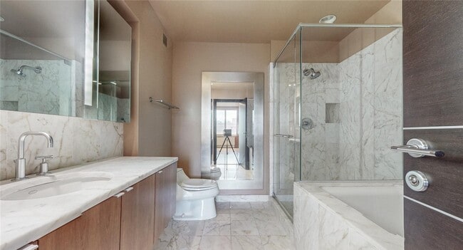 Building Photo - 10724 71st