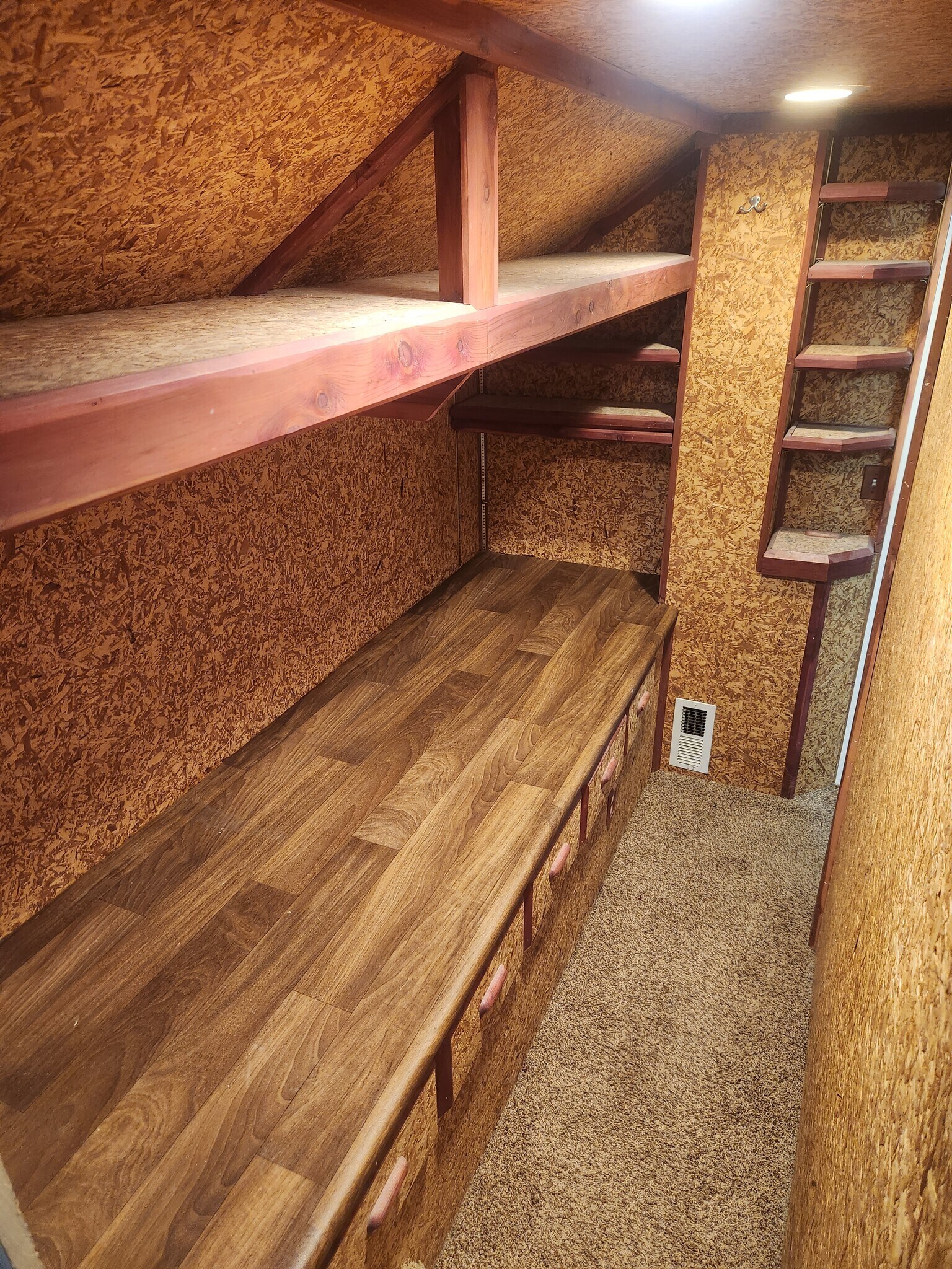 Building Photo - 5928 Fontana St