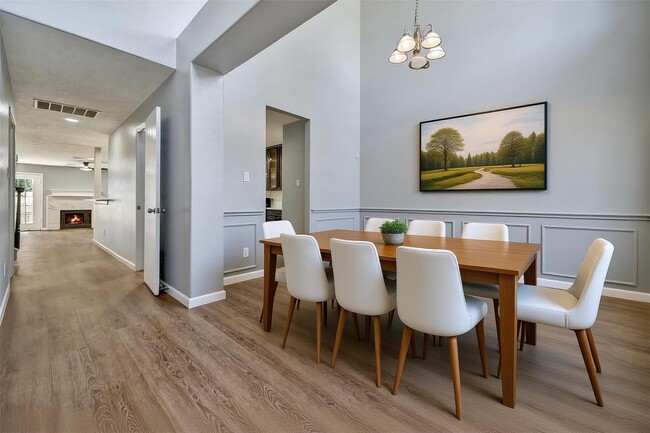 Building Photo - 22250 Queenbury Hills Dr