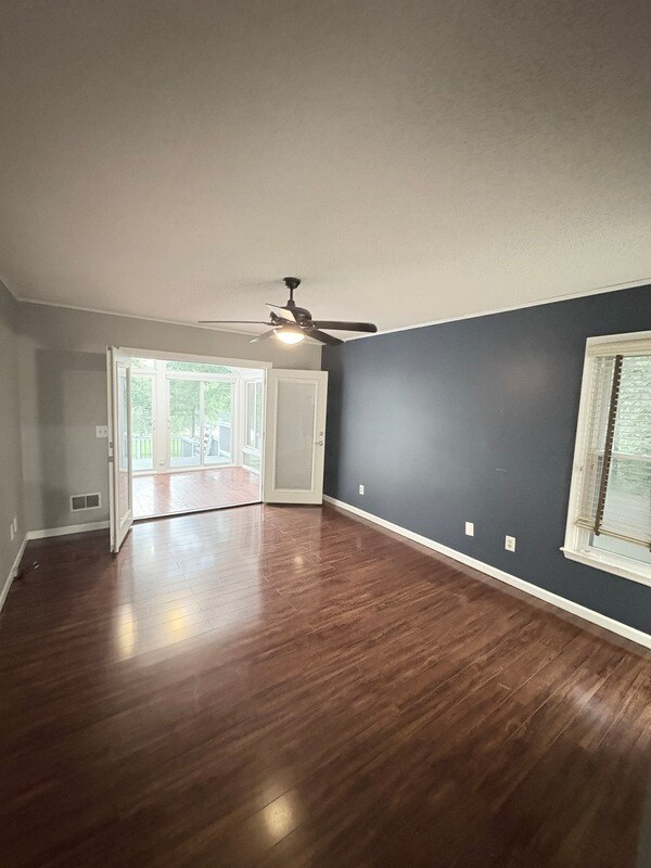 Building Photo - 311 Derrick Ln