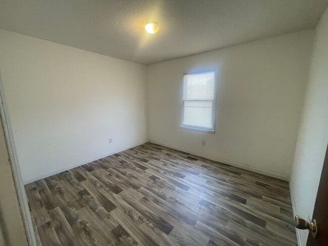 Building Photo - Brick Ranch- Dunn- 4 bedroom 2.5 bath- 2 car carport- Corner Lot