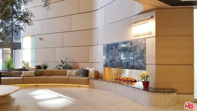 Building Photo - 1100 Wilshire Blvd