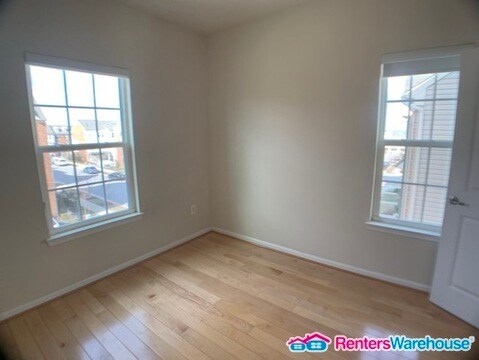 Building Photo - 7440 Singers Way