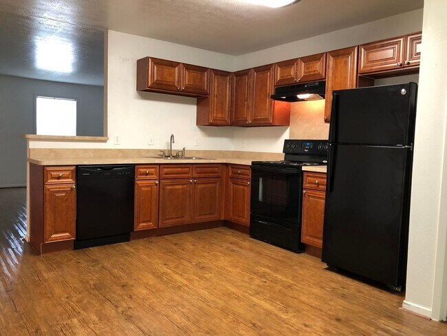 Building Photo - 3600EL