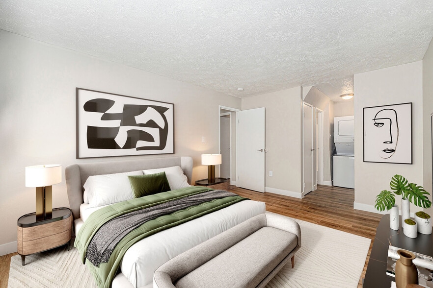 Building Photo - The Rambler