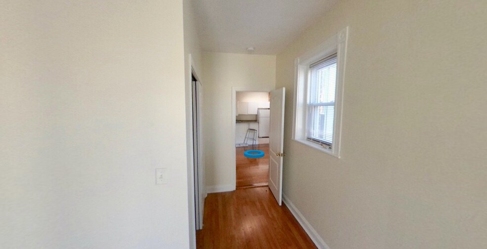 Building Photo - 1120 Commonwealth Ave