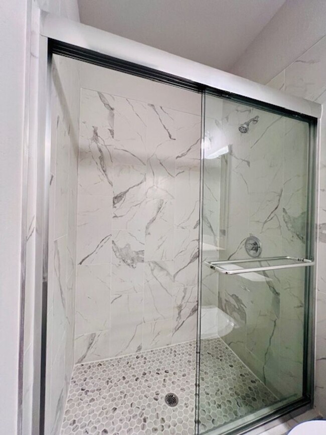 Building Photo - 3BR/2BA 2024 Build w/ Pool + Gated Community in Sebring