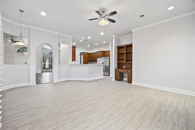 Building Photo - 2045 Chisholm Trail