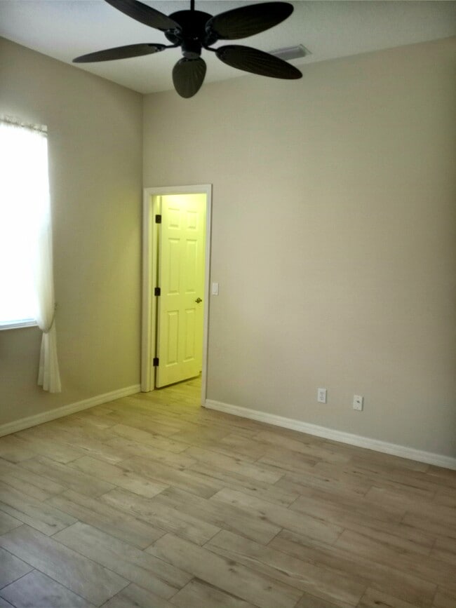 Building Photo - 5069 Flagstone Dr